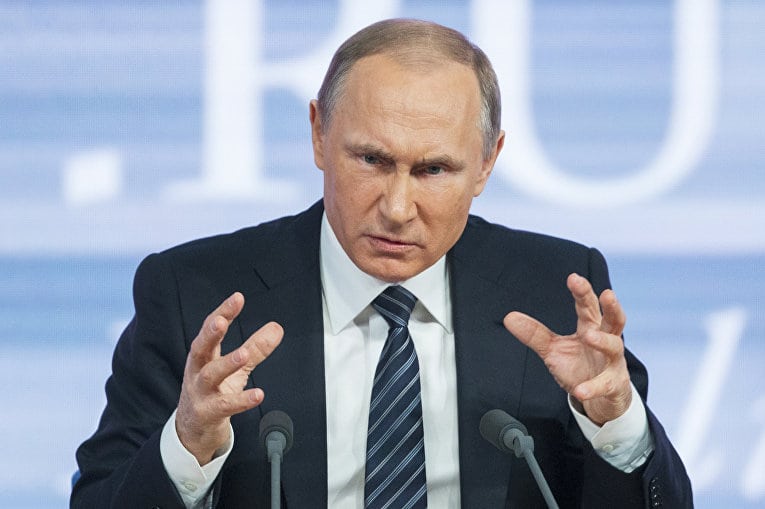 Президент России призвал использовать преимущества новых технологических решений в банковской сфере