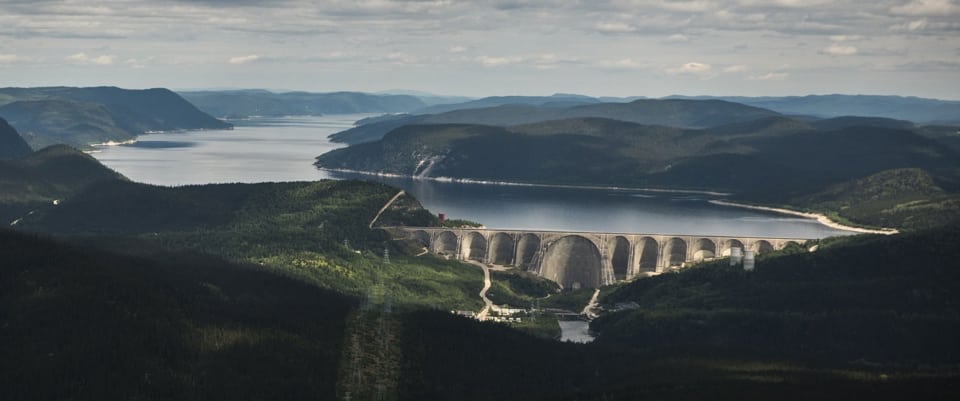 Власти Квебека намерены отменить мораторий на продажу электроэнергии майнерам