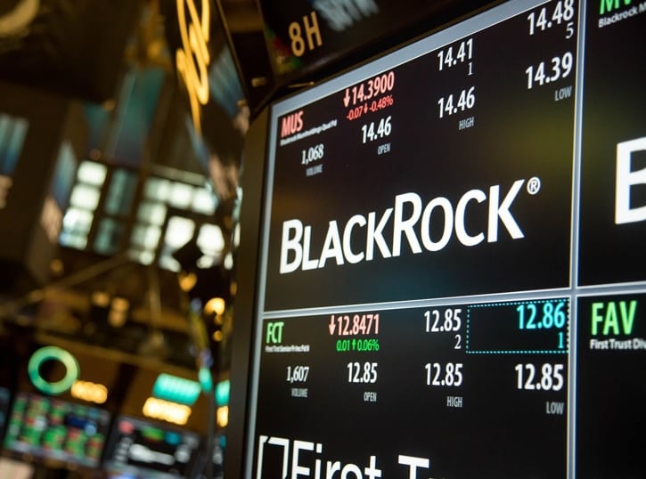 BlackRock изучает возможность инвестиций в крипту