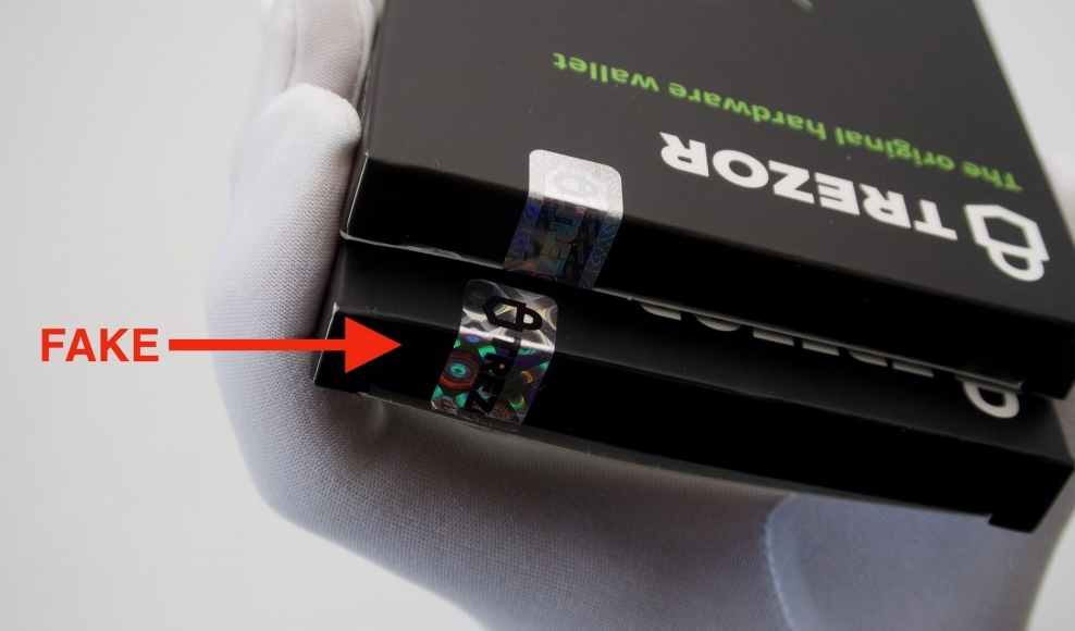 Trezor предупреждает о появлении очень качественных подделок Trezor One