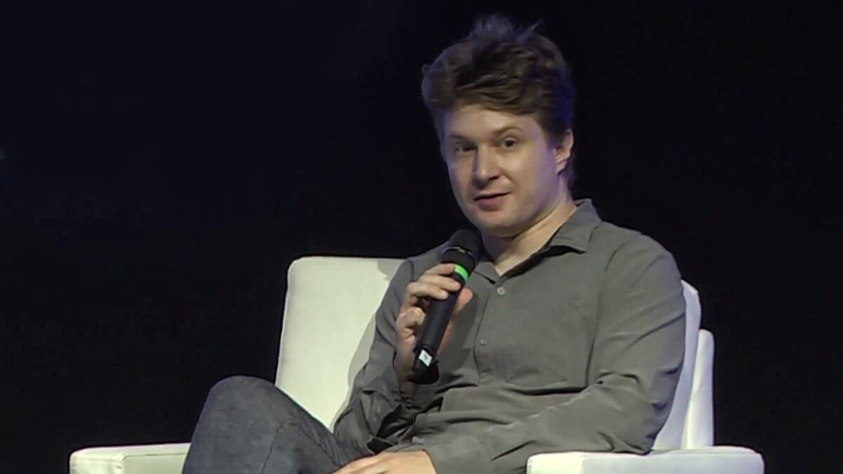 Разработчик Ethereum Вирджил Гриффит вернулся в тюрьму из-за попытки получить доступ к аккаунту на Coinbase