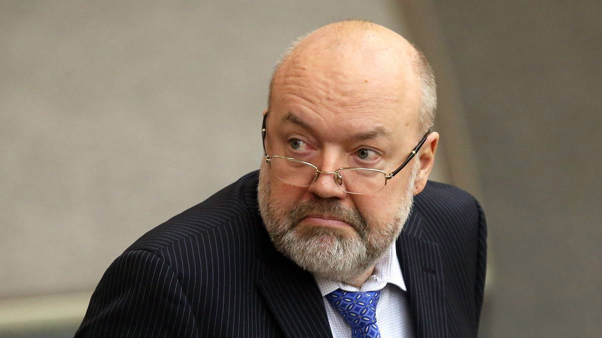 Председатель Комитета Госдумы по законодательству предложил относится к криптовалютам, как к наркотикам