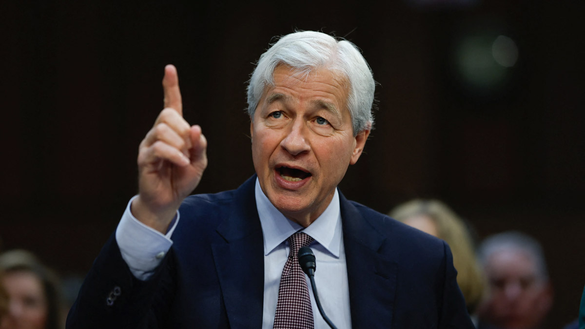 Биткоин должен быть запрещен, считает глава JPMorgan Chase