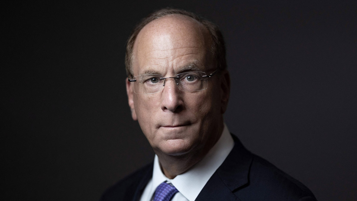 Глава BlackRock Ларри Финк верит в биткоин и приятно удивлен прогрессом ETF