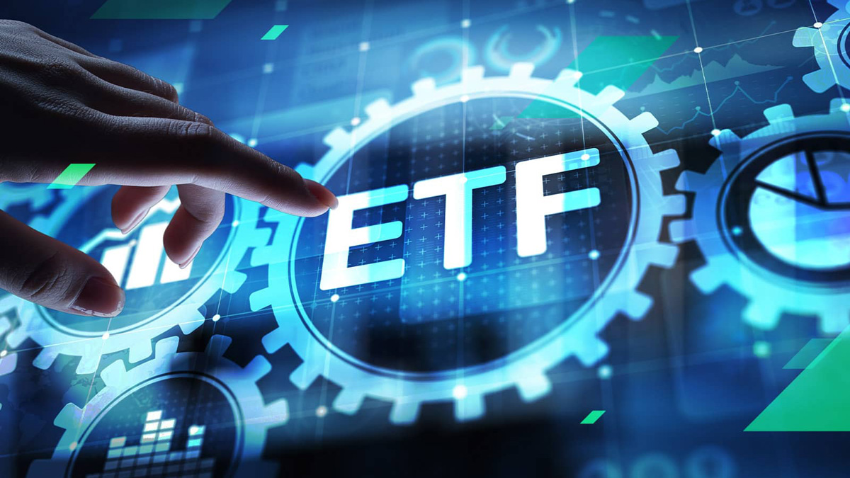 Криптовалютные ETF: вялый старт в Гонконге, отток в США